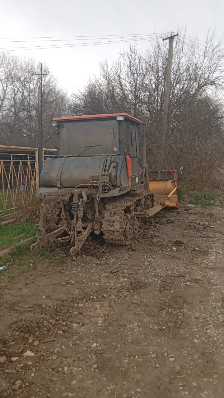 ЗСМ Волгоградский Трактор ВТГ-100* Трактор с бульдозерным оборудованием
