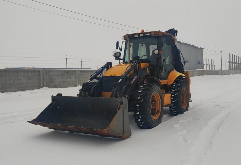 Zauberg EF4* Экскаватор-погрузчик