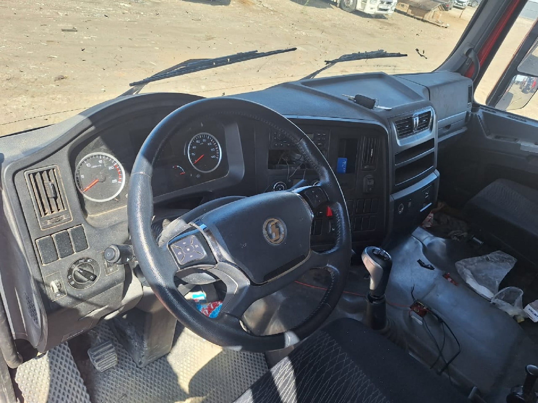 Самосвал Shacman SX33186W366C X3000 8X4 2022 г.в. 116 254 км. (16)